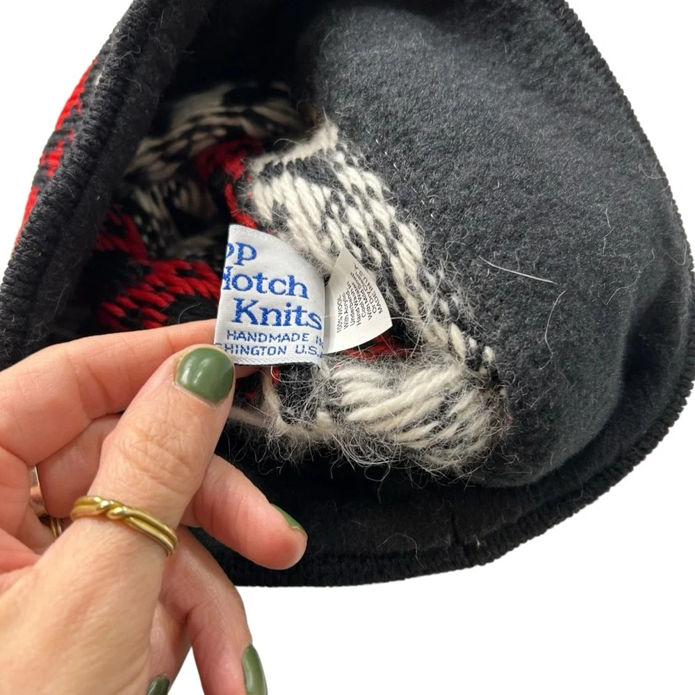 Vintage Fair Isle Wool Beanie Nordic Scandi Ski Hat Red Black Heart Pattern OS